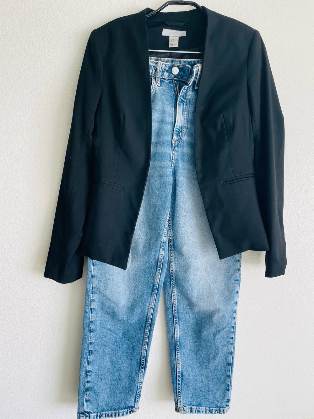 H&M Relaxed Fit Jeans NWOT